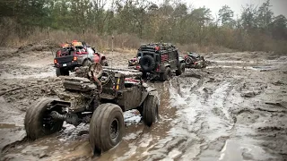 RC Cars in Hard Mud 2022 - Traxxas TRX4 Wrangler Defender and Sport