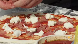 How to cook a Pizza on the charcoal Mastertouch BBQ using the pizza stone