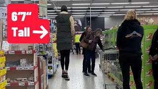 Reactions to a 6ft7 tall woman while doing grocery shopping