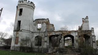 Крым 2017. Руины замка графини Монжене 19 века.