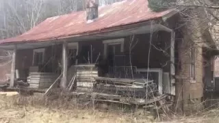 Abandoned Hillbilly Shacks : Blue Ridge Mountains, VA