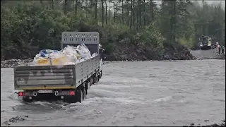 Преодоление брода. Перевозка грузов на Верхне Менкече