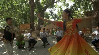 Discover Xinjiang's resurging crossroads of trade and tradition | Connections