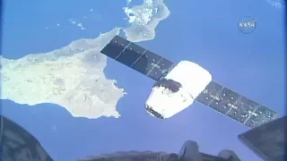 SpaceX CRS-12: Dragon capture, 16 August 2017