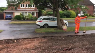 dig out drive way tarmac/block paving part 1