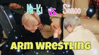 SUNOO & NI-KI ARM WRESTLING CHALLENGE | SunKi Moments | ENHYPEN