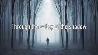 I Am Not Alone - Kari Jobe - with Lyrics