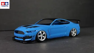 Building a Stanced Ford Mustang Gt4 [Tamiya Model Kit] [Part 1]