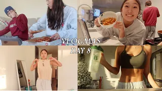 VLOGMAS DAY 8 *crying, cooking, and all the inbetween