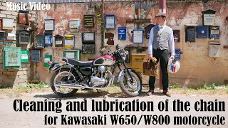 Cleaning and lubrication of the chain for Kawasaki W650/W800 motorcycle. Checking the chain tension.