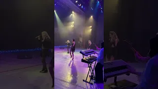 BackStage концерта «Шансон над Волгой XVII» в Тольятти 07.04.2023 | Inessa - Ты целуешься классно!