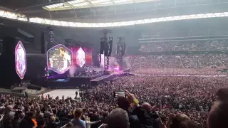 Coldplay paradise part 1 @ wembley stadium 2016