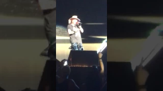 Guns N' Roses Sweet Child O' Mine at Sydney 10 Feb 2017 - Clip 1