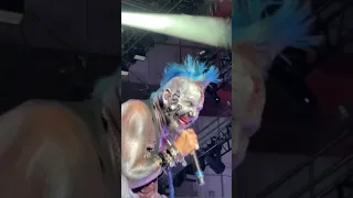 Chad Gray from Mudvayne Tried to get the Crowd Pregnant