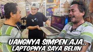 SEDIH KETIKA ANAK MINTA LAPTOP, TP BELUM MAMPU BELI. PEDAGANG KOPI KELILING DIBELIIN LAPTOP IMPIAN