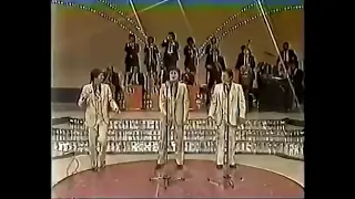 La Tremenda El Gusto Canta Perucho Navarro Super sábado sensacional 1984