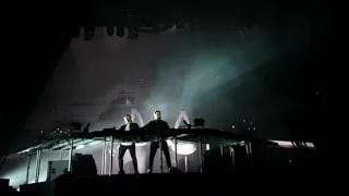 Axwell Λ Ingrosso - Intro How do you feel right now @ Heineken Music Hall 2016 [HQ Audio]