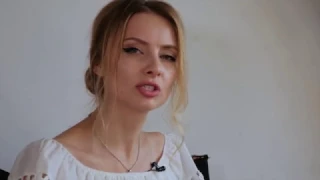 Актриса Ольга Михайлова читает стихи