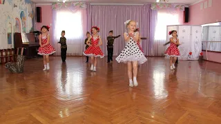 Танец "Катюша"