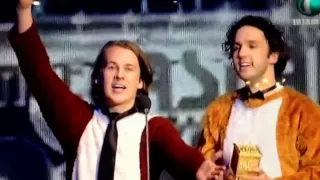 Ylvis the fox at mama won the awards live