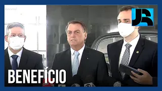 Em documento entregue a Bolsonaro, Arthur Lira e Rodrigo Pacheco defendem auxílio emergencial