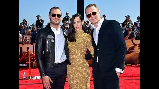 Jennifer Connelly, Paul Bettany & Son's Rare Appearance Is Plane Sweet - E! Online