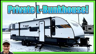 ½ Ton, Private Bunks, & VersaLounge!! 2021 Wildwood 273QBXL Travel Trailer Bunkhouse