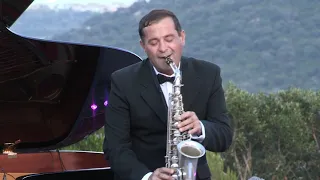 OPUS CORSICA / Gounod Ave Maria / saxophone Paul Mancini, piano Laura Sibella