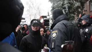 ПН TV: Конфликт "Нацкорпуса" с полицией под Николаевской ОГА