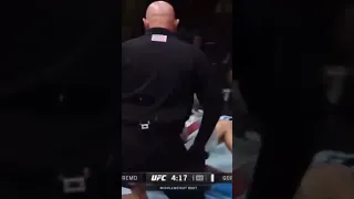 Tresean Gore's ABSOLUTELY DEVASTATING GUILLOTINE CHOKE