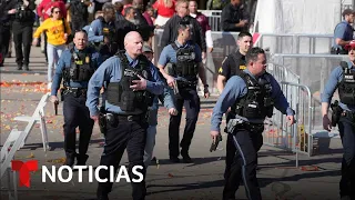 La policía responde a un tiroteo tras el desfile de victoria los Kansas City Chiefs