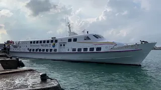 Tàu cao tốc Superdong rời cảng Phú Quý về Phan Thiết
