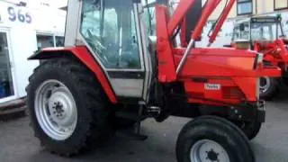 Massey Ferguson 3060 tractor with MF 85 Loader