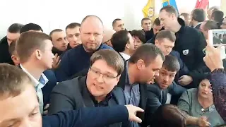 Нардеп Крейденко дебоширил на мелитопольской сессии горсовета