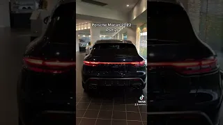 Gli interni di Porsche Macan 2022