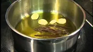 Spicy Anchovy Dip (Bagna Cauda).flv