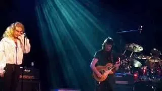 Steve Hackett- Genesis Extended Tour 2014- "The Carpet Crawlers"