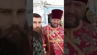 Политик Михаил Добкин в рясе благословил ВСУ на победу