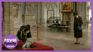 Queen Lays Bouquet for Unknown Warrior at Westminster Abbey