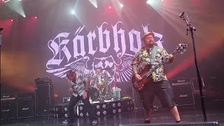 Kärbholz live auf Full Metal Cruise IX im Theater