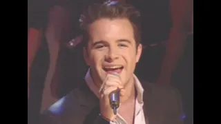 Westlife - Queen Of My Heart No 1 on TOTP 16.11.2001