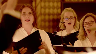 Sainte-Chapelle by Eric Whitacre. Performed by The Paris Choral Society