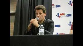 Ioan Gruffudd Q&A Interview Part 1 - Dallas Comic Con 2013