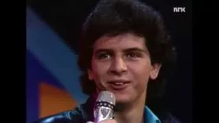 Glenn Medeiros   Nothing's Gonna Change My Love For You TopPop 10/09/1987 NRK