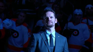 Devils honour Elias with ceremonial puck drop