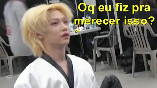 [Redublagem] Stray Kids ATORMENTANDO o pobre do Felix