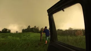 New Tornado Chasers 2013 highlight video!!! Close-call for science!