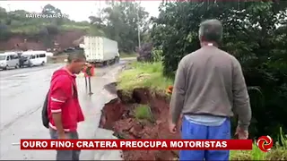 Cratera preocupa motoristas em Ouro Fino