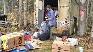 (SALVAGE JOB) Box Truck Deep In Rural Vermont Forest Full Of Stuff