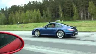 Uncut Porsche 997 Turbo vs Porsche 997 Turbo S